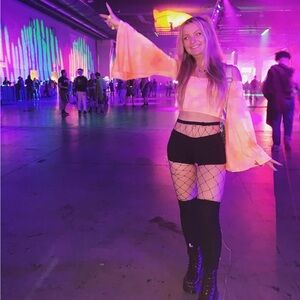 EAT SLEEP RAVE LONG SLEEVE CROP TOP